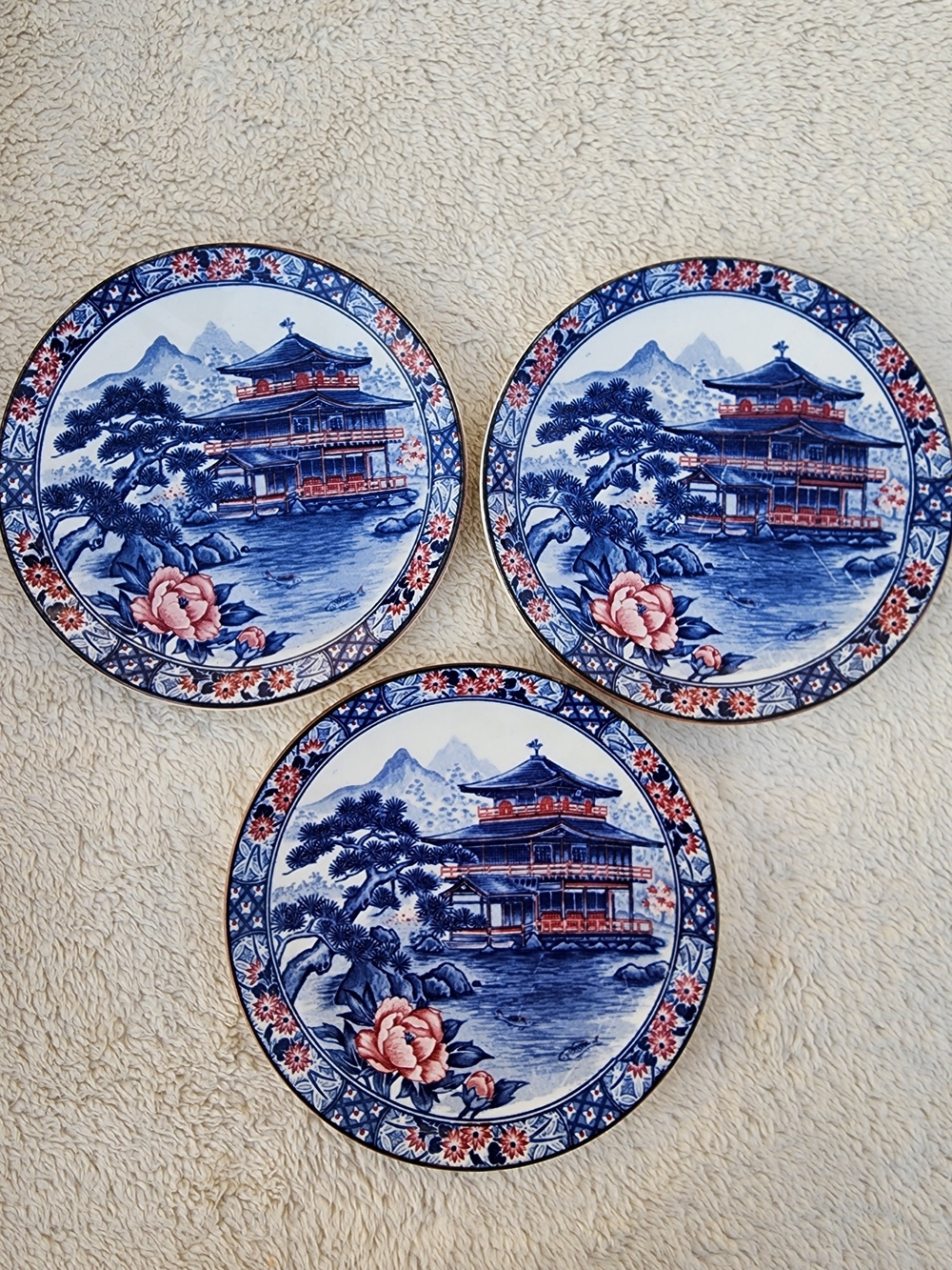 Set of 3 Vintage Japanese Imari Style Porcelain Plates Mid-Century Decor